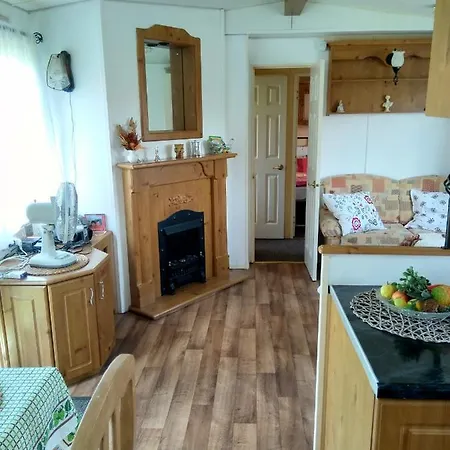 Holiday home Mobilhajm - Brzotice 1 *